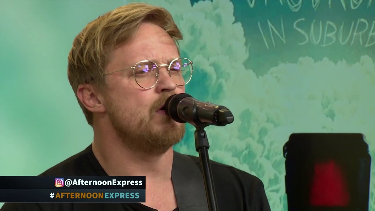 PERFORMANCE: Francois Van Coke 