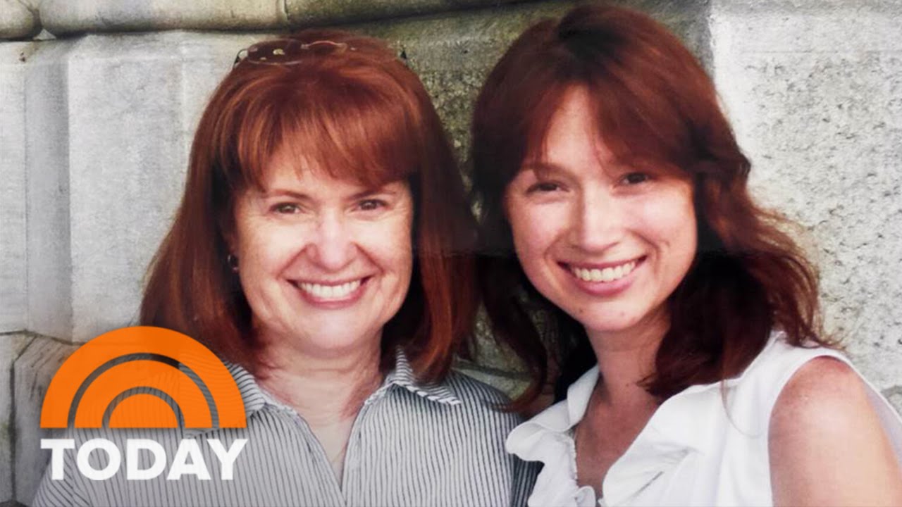 Ellie Kemper Gets Surprise Call From Her Hilarious Mom | TODAY