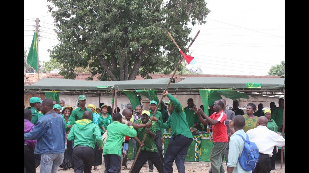 Uchaguzi CCM, Wanachama Wazichapa, Mgombea Apiga Teke Sanduku la Kura