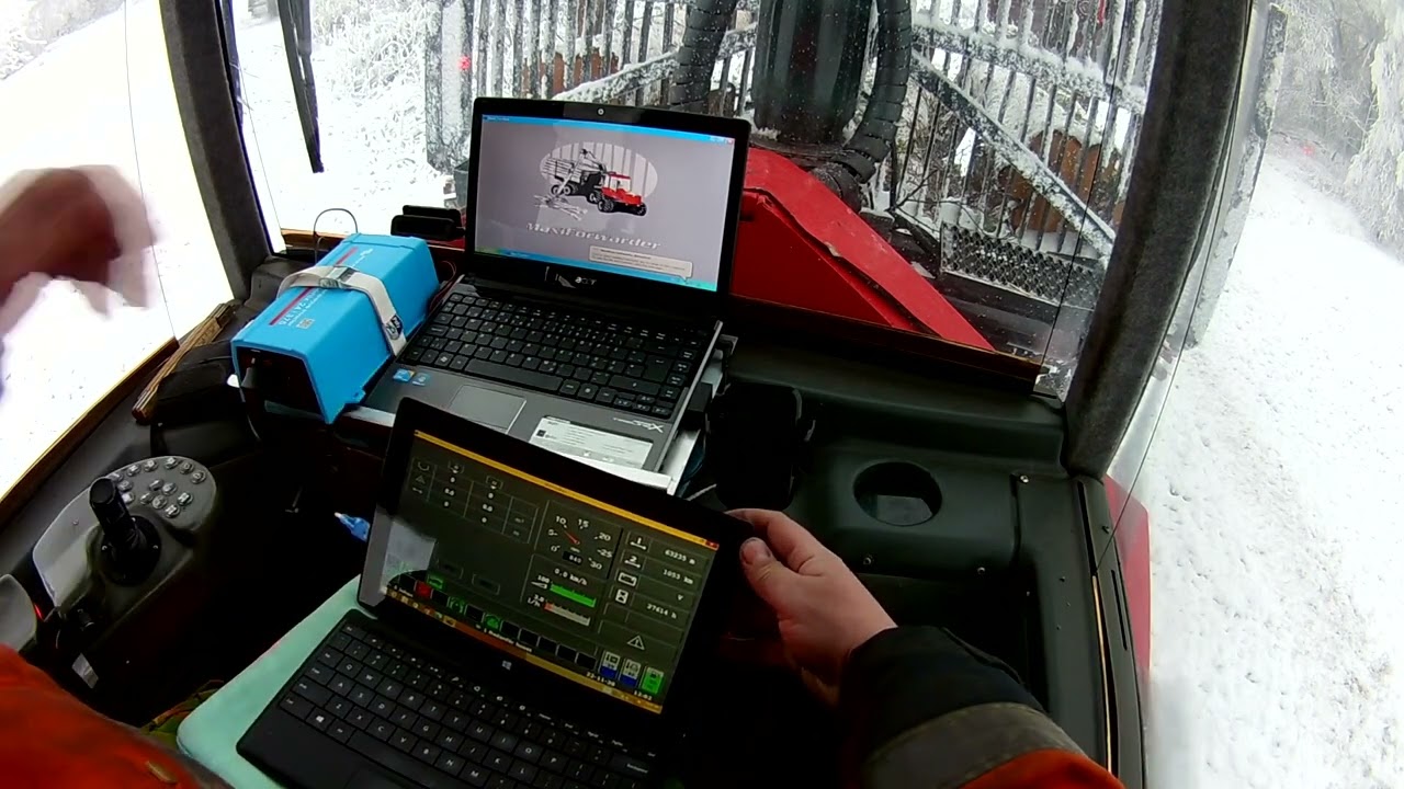 2022 Valmet 860.3 testing if the software for the computer in the machine can run on newer windows.