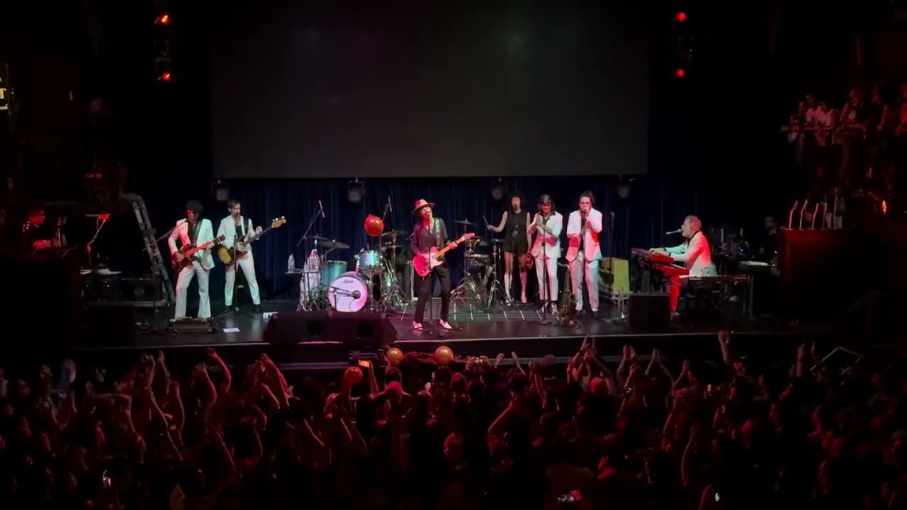 Leiva - Bajo Presión en Directo, Tour Gigante. Santiago, Chile (SCL) (22/11/2025) 🇨🇱