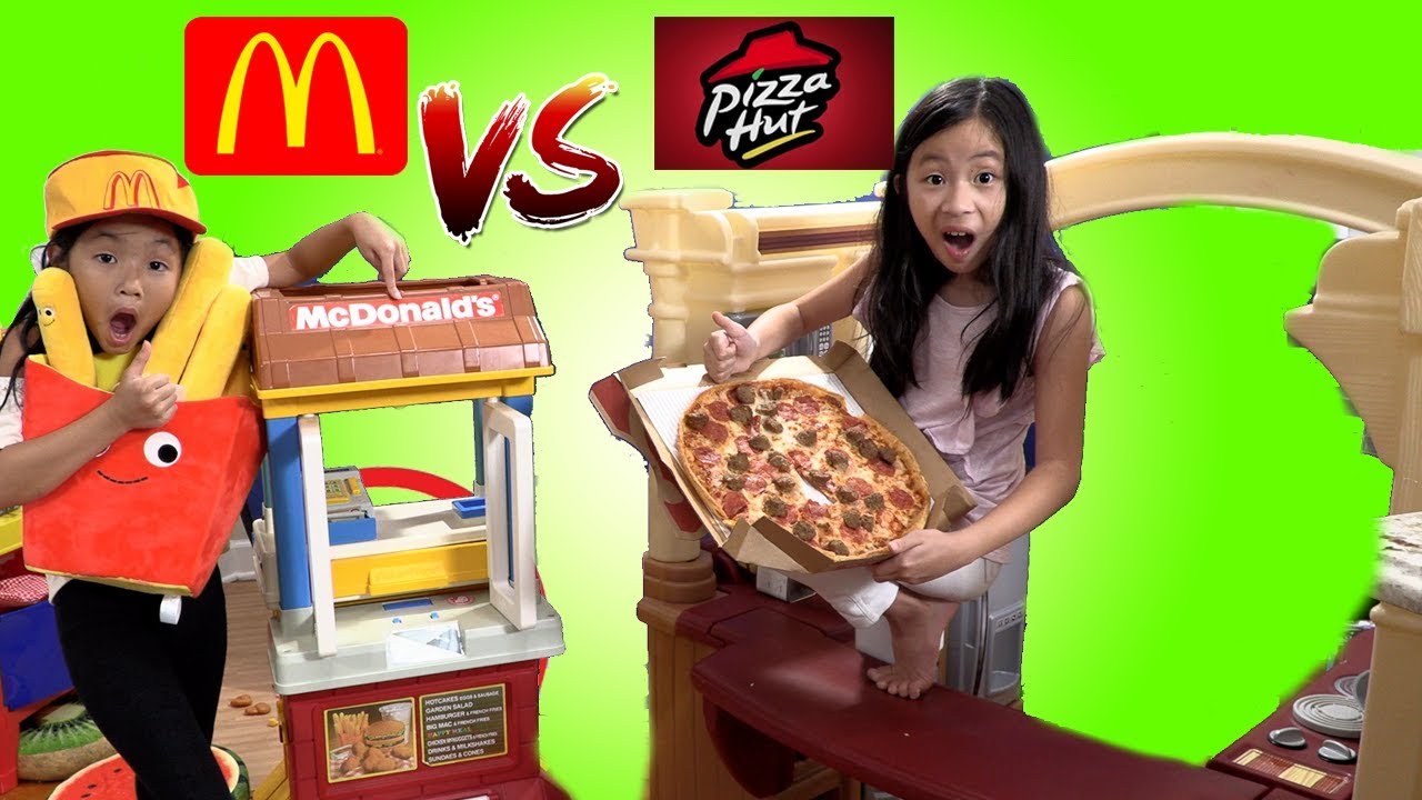 Pretend Play Mcdonalds Drive Thru vs Pizza Hut Challenge