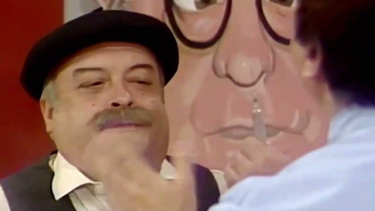 HIPERHUMOR, La farmacia, El falsificador.