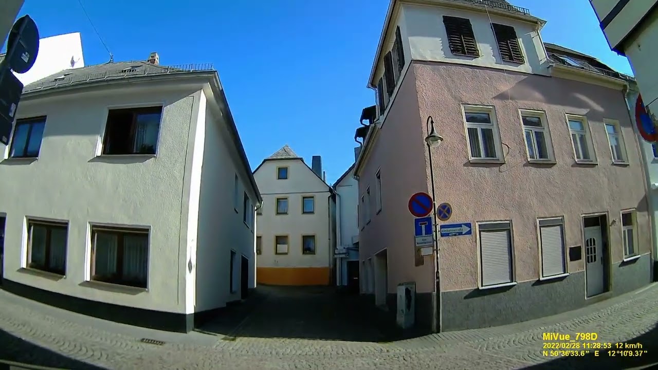 D: Stadt Elsterberg. Vogtlandkreis. Rundfahrt durch die Stadtmitte. Februar 2022