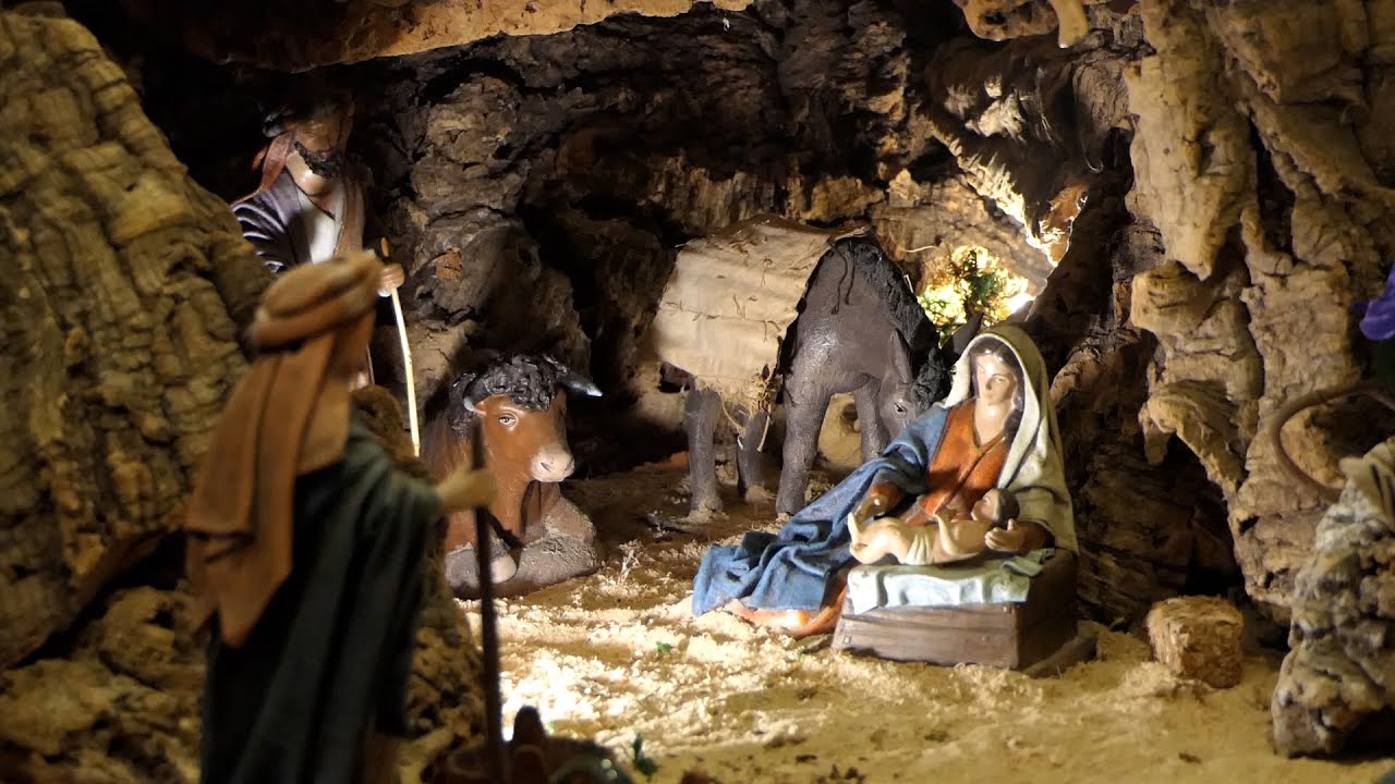 Belén de la Cofradía del Nazareno de Nerja, realizado por un grupo de hermanos