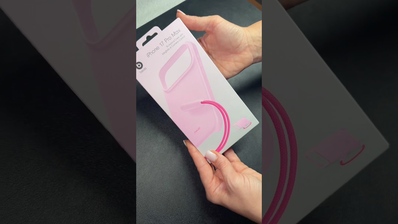 Apple IPhone 17 Pro Max Kickstand case Pink beats 