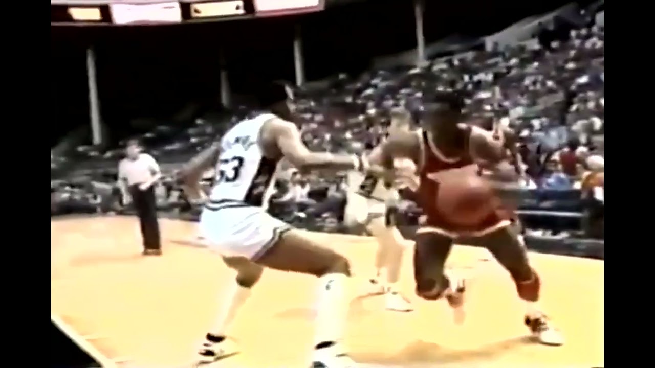 Hakeem Olajuwon vs Artis Gilmore (1987)