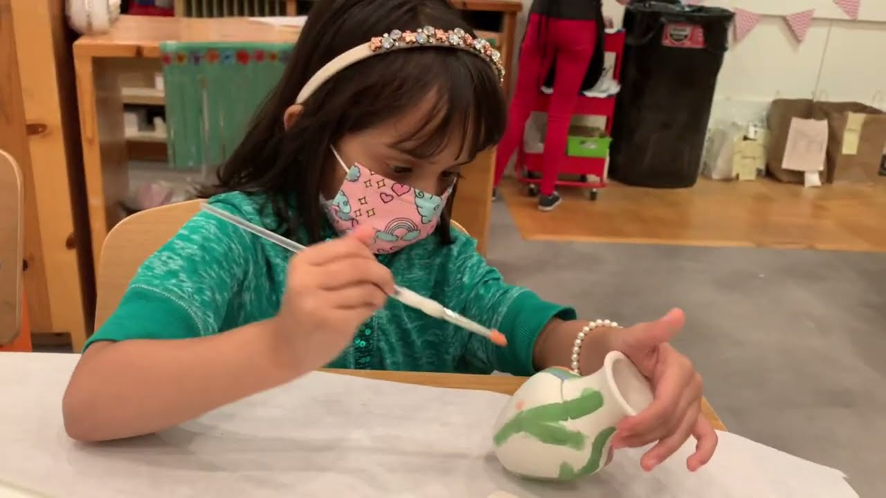 🌷Beautiful Pottery Painting by Maryam and Fatima🌸🌼