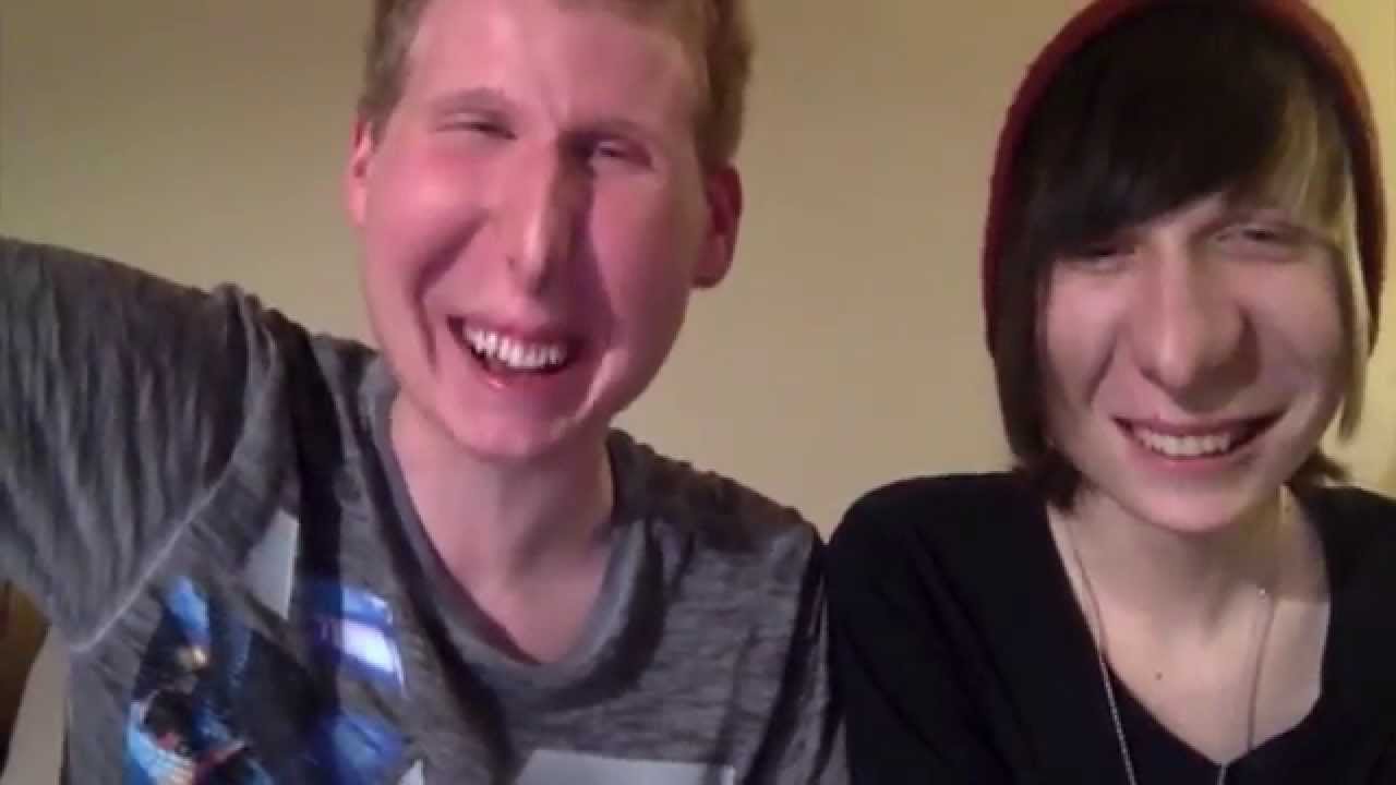The Photobooth Challenge!! Featuring Johnnie Guilbert & BryanStars