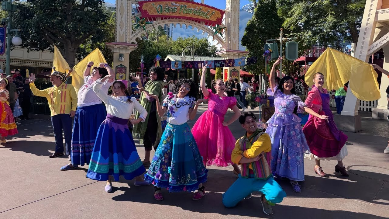 FIRST SHOW: Mirabel’s Gifts of the Season | Disney Festival of Holidays 2024