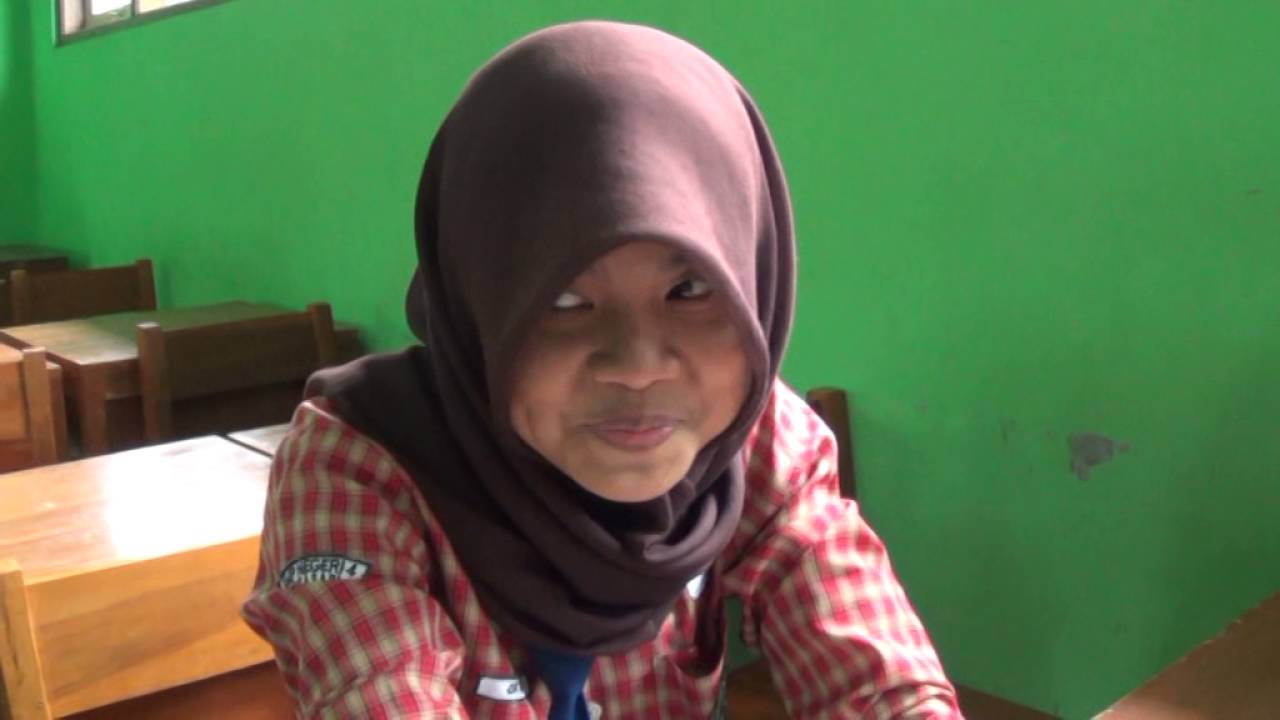 VIDEO CERITA LUCU (VCL) INDONESIA 08 - SISWA SMP KENTUT