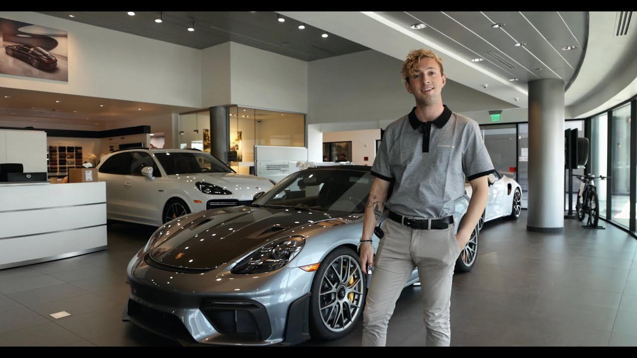 How To Operate The Porsche 718 Spyder RS Convertible Top