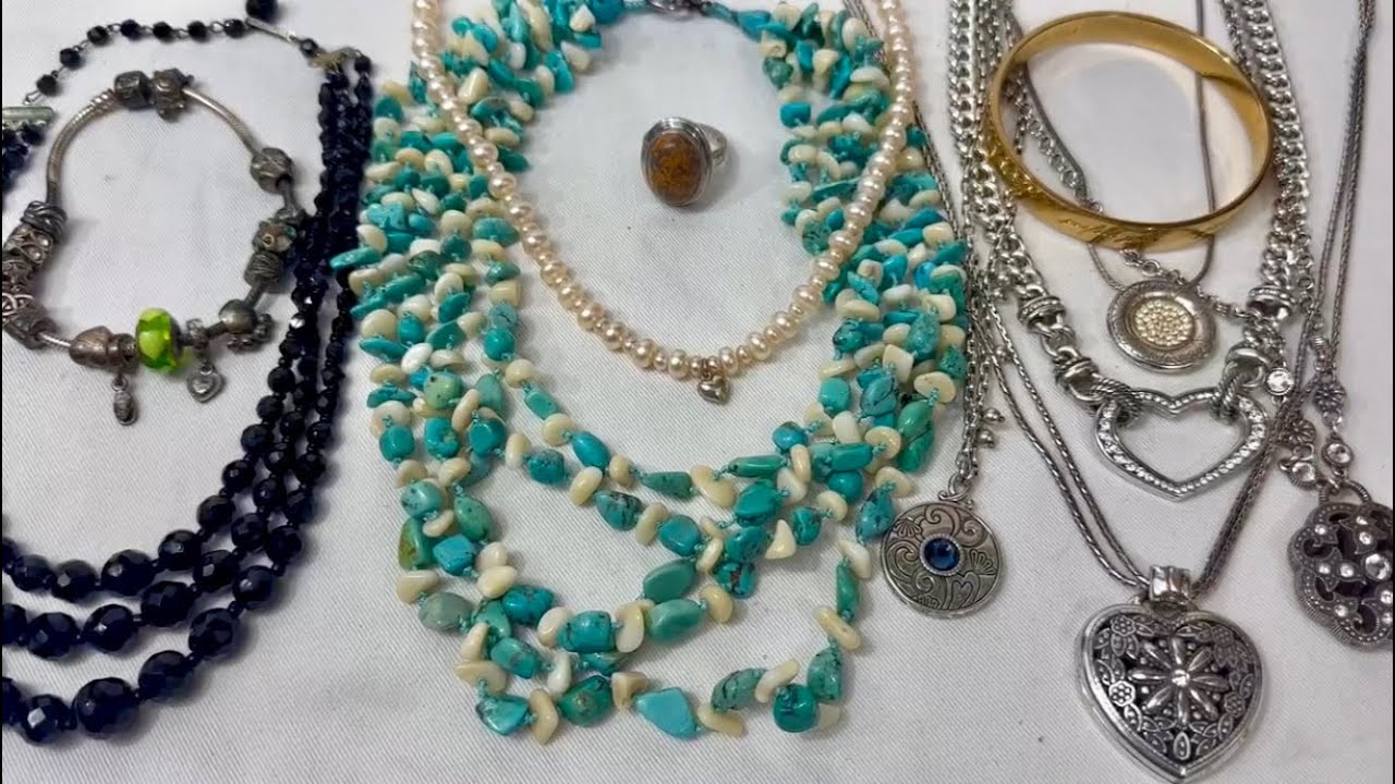 Goodwill Bluebox 5 lbs Jewelry Unboxing! Mystery Jewelry Haul! Pandora, and Sterling Silver!