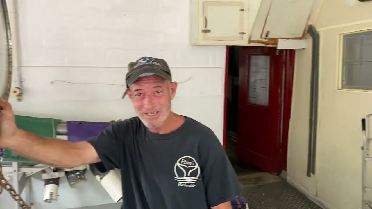 One Minute Tours: E. Greenwich, R.I. Rhode Island Clam Company
