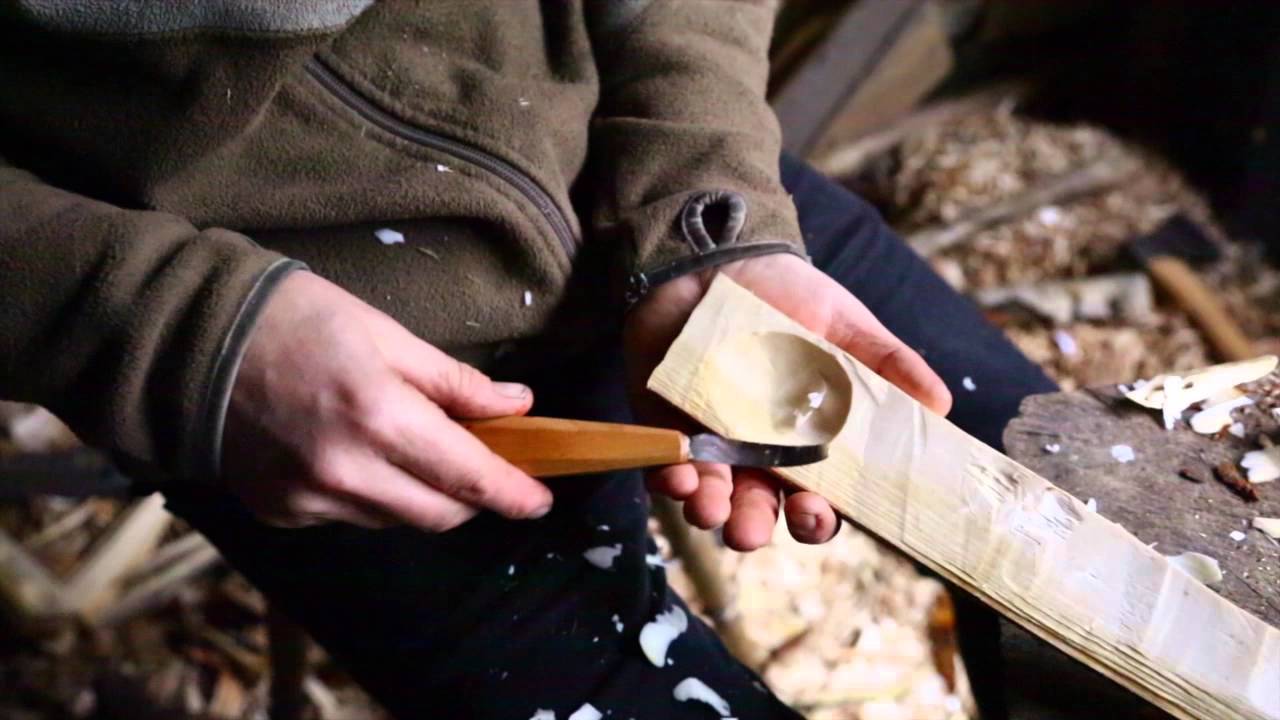 Как вырезать чашу ложки с помощью крючкового ножа с Robin Wood.