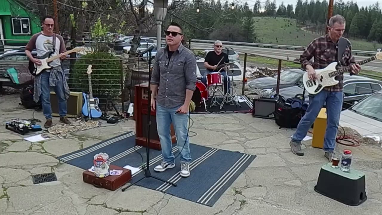 08 Whole Lotta Love