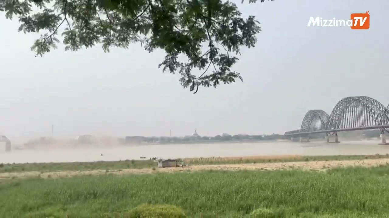 UGC: #Bridge collapses after powerful #earthquake rocked central #Myanmar