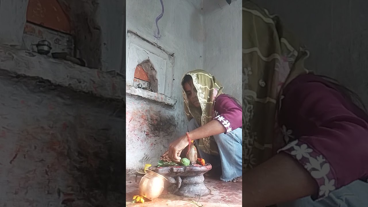 Pooja krte smy 🕉️🔱🕉️🚩 please ak bar jrur dekhe ☺️📿🙏 