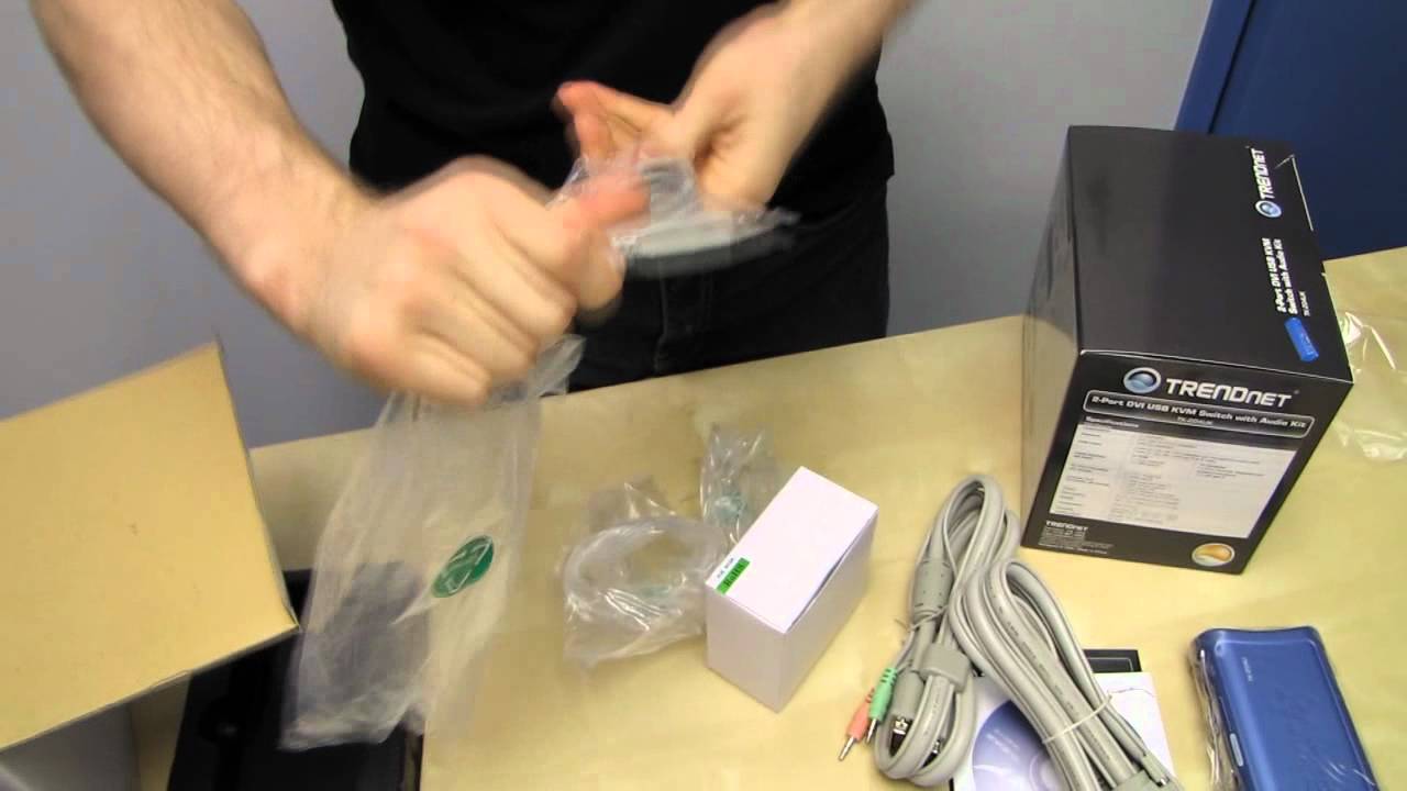 Trendnet TK-204UK DVI USB Audio 2 Port KVM Switch Unboxing & First Look Linus Tech Tips