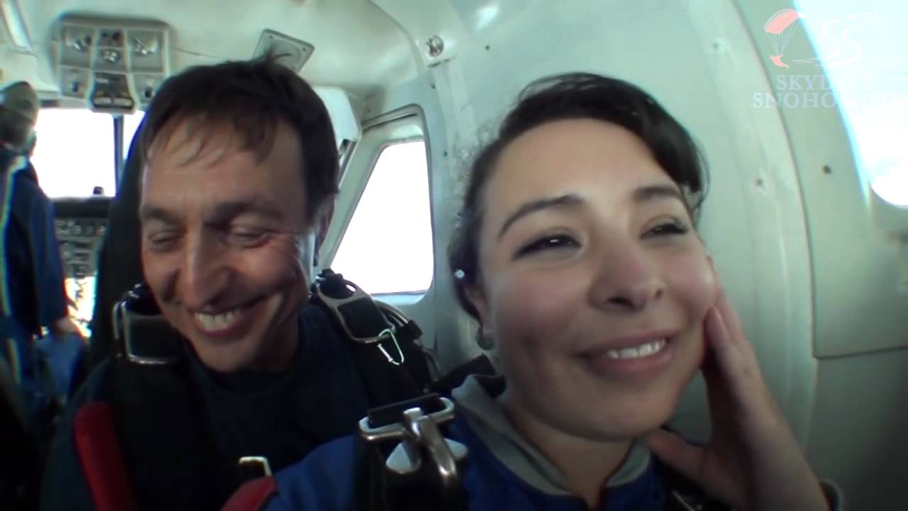 Hanaa Djouider's Tandem skydive!