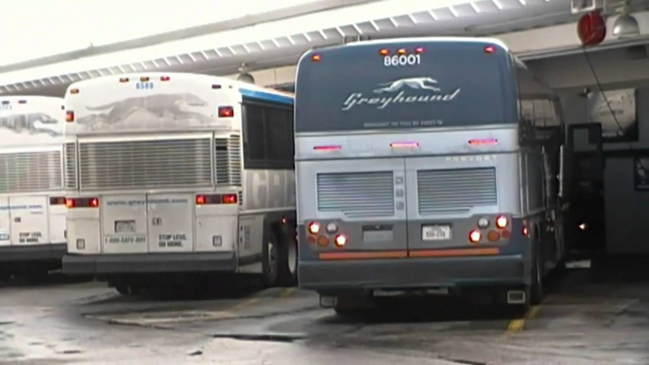 Greyhound Prevost X3-45 86001 Tampa, FL bus station