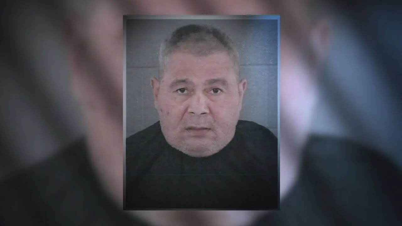 Man walks into police station, confesses to decades-old cold case murder