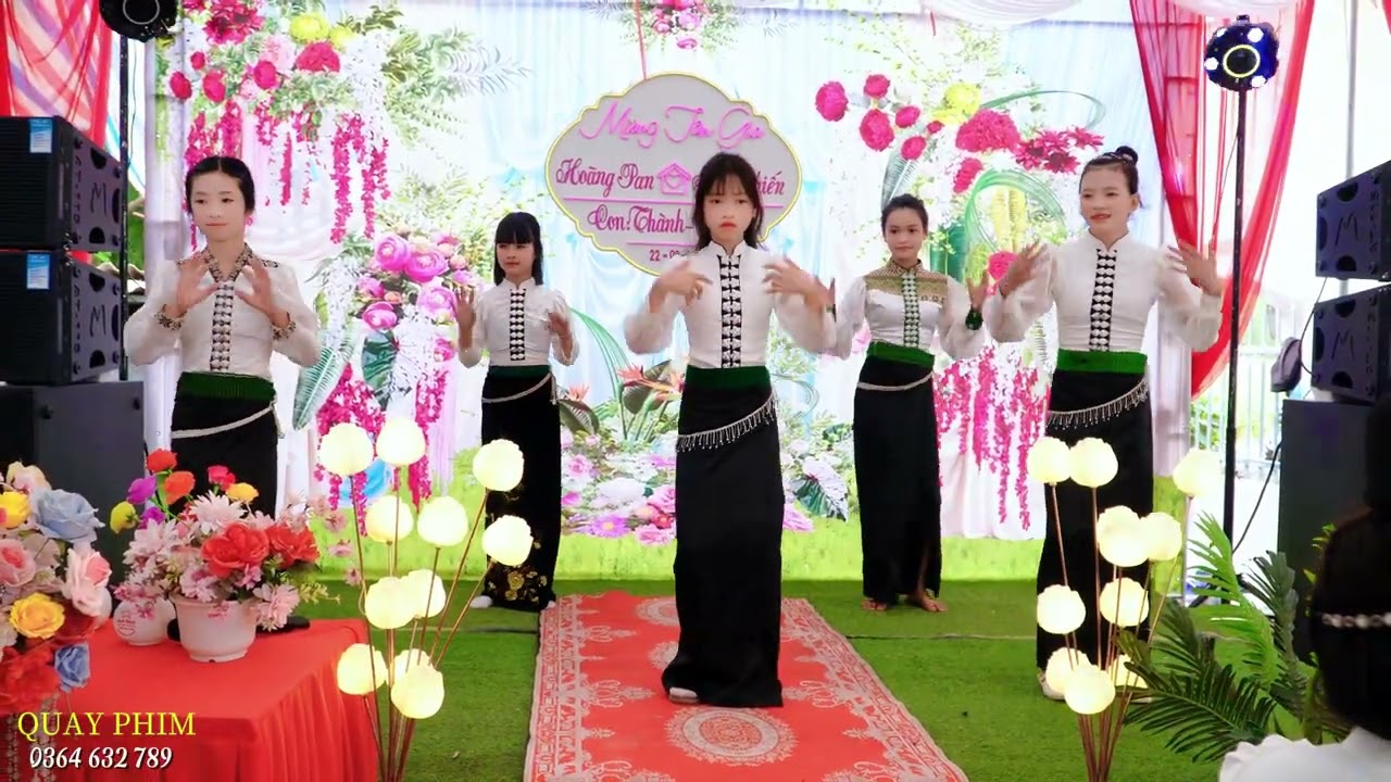 MÚA TIẾNG KHÈN MÙA BAN NỞ ĐỘI MÚA XINH ĐẸP BẢN ĐÁN CHIỀNG SÀNG YÊN CHÂU MÚA CỰC ĐẸP
