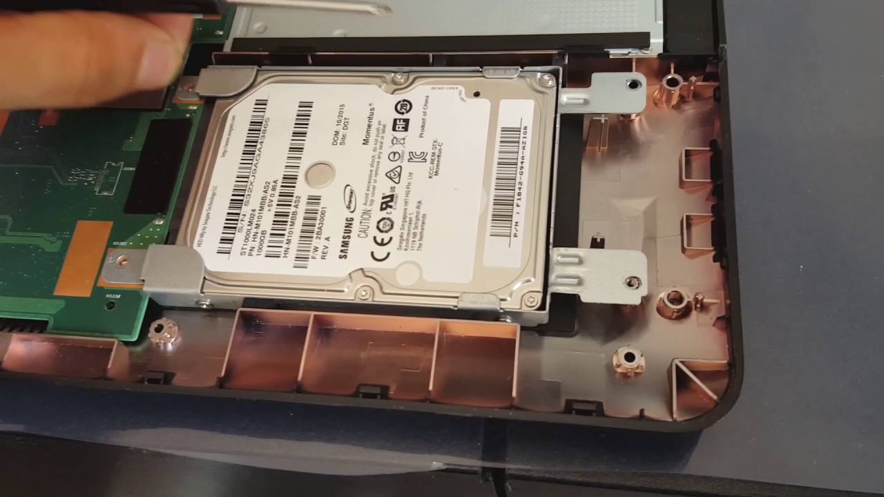 Tuto demontage et remontage + ajout barrette de ram  asus x751l