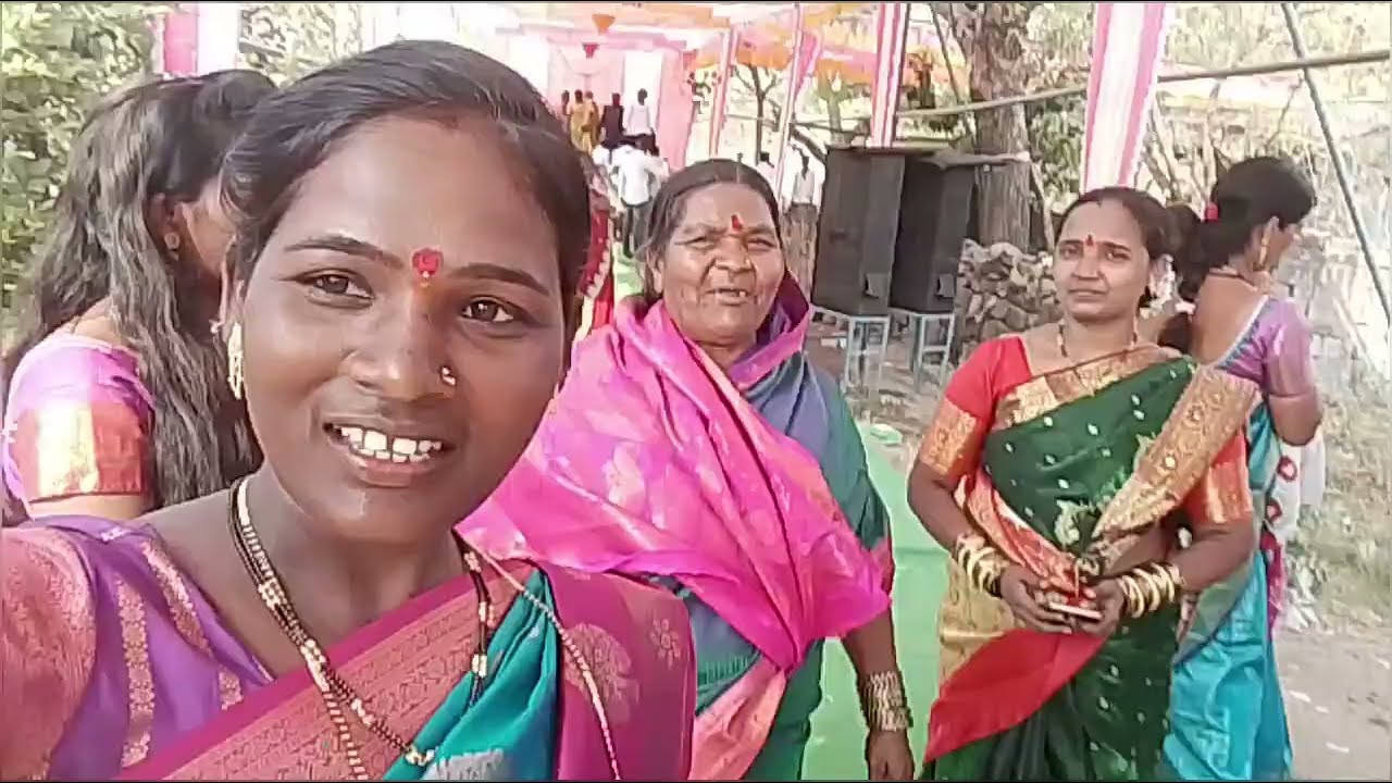 लग्नात बघा कोण कोण नातेवाईक सासरचे कडे भेटले मुंबई पुण्यावरून आलेत व्हिडिओ पूर्ण बघा