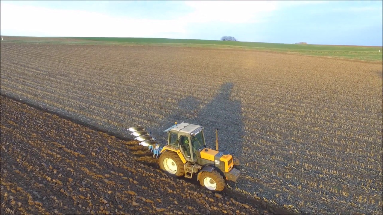 [DJI phantom 3] Labour / Renault 120.54 & charrue Lemken / FullHD