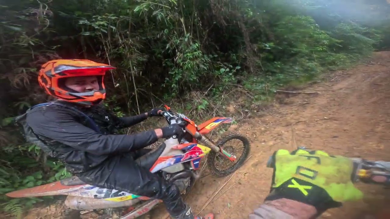 Paulo Lopes 07/03/2026 Video 5 subindo Barro vermelho...#moto #trilha #crf250f #ktm450 #ktm #honda 