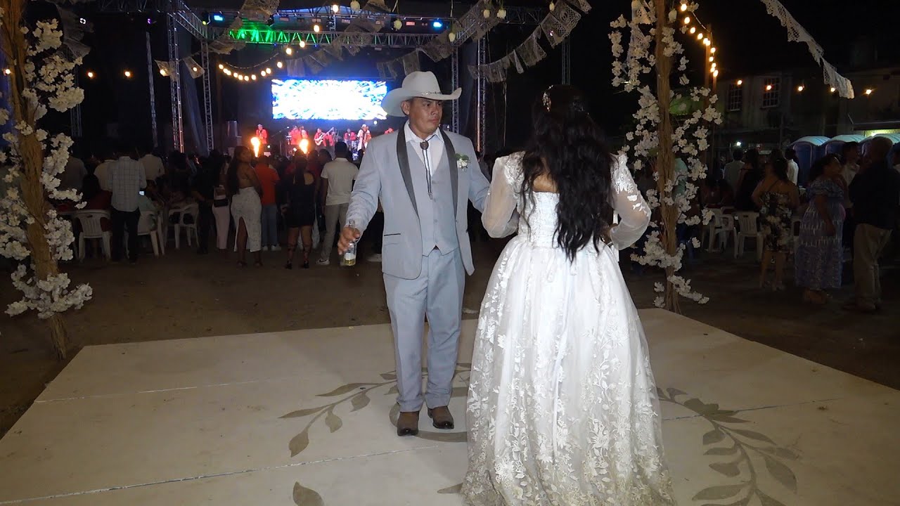 AHTZIRIS ROXANA Y OSCAR YONARI 2da.  Parte. 23/12/25. fue en             San Marcos, Gro.