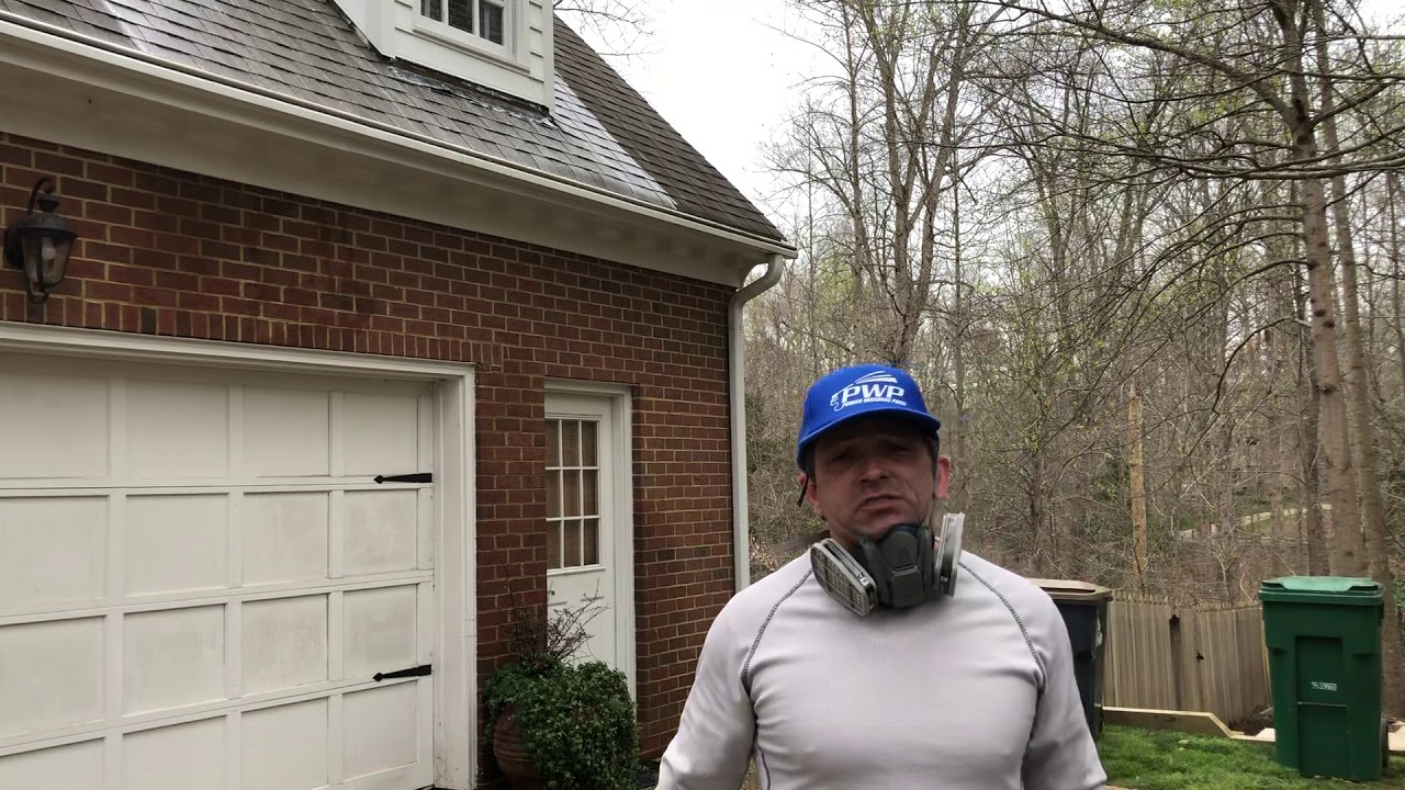 Roof Cleaning Solo