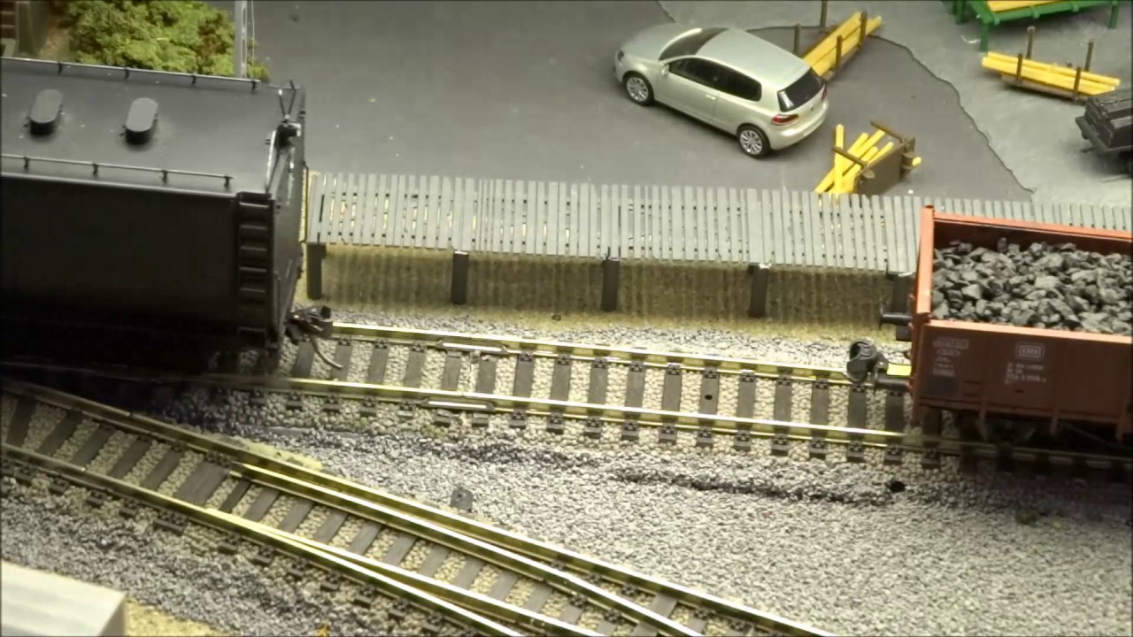 Kadee couplers on the Model Railroad Layout