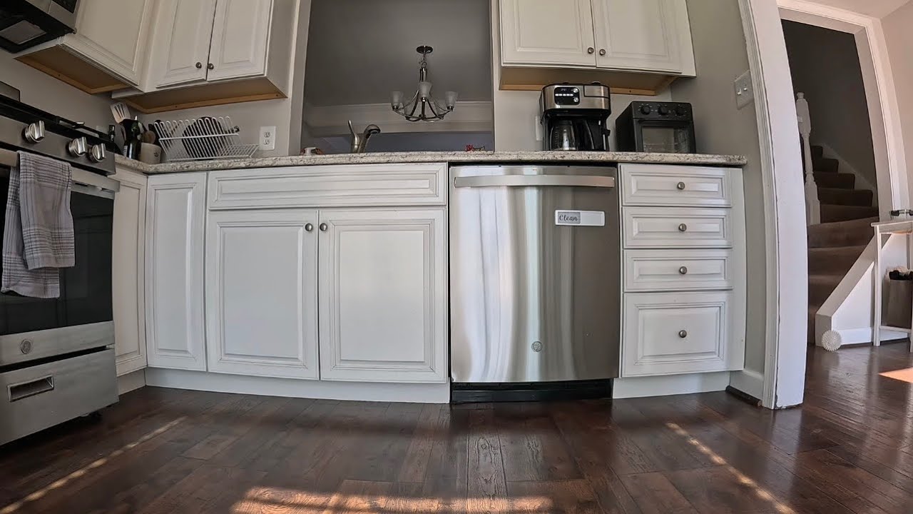 Clean Kitchen with Dishwasher Running | 30 Minutes of Calm Home Ambience