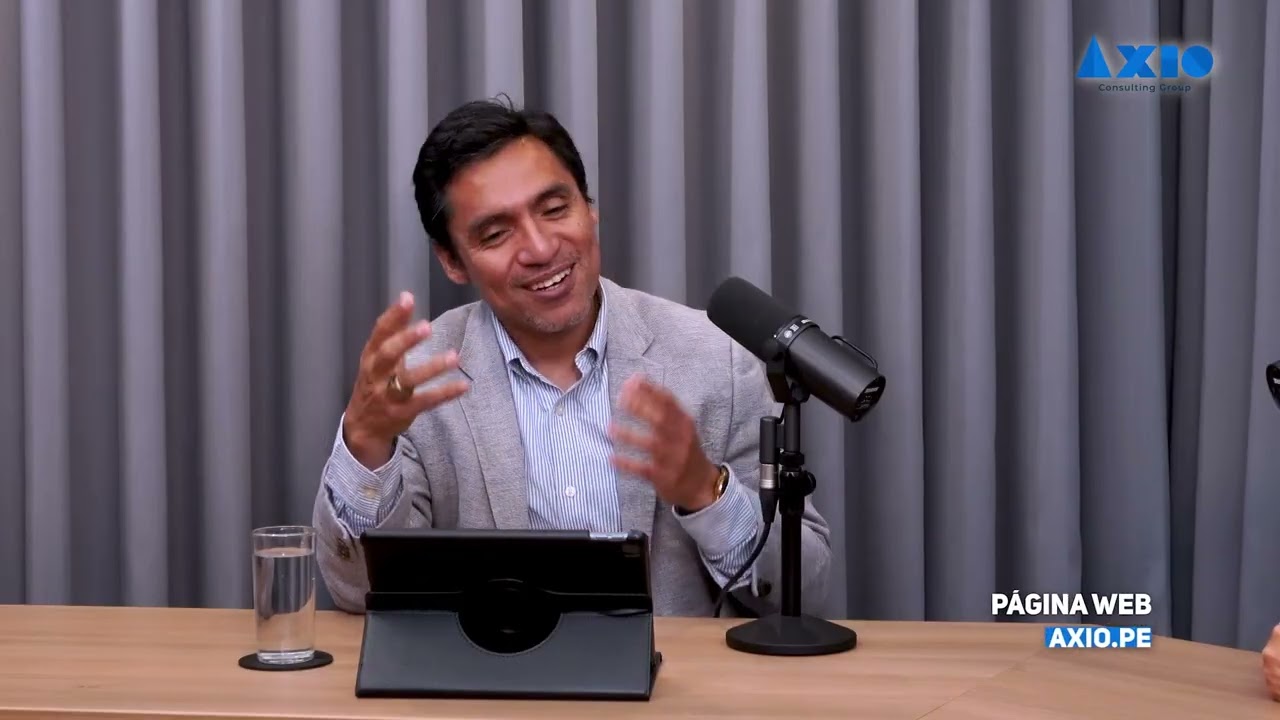 EP 08 Detrás de las Cifras con Julio César Roca invitada Xenia Gutiérrez   Consultora Financiera