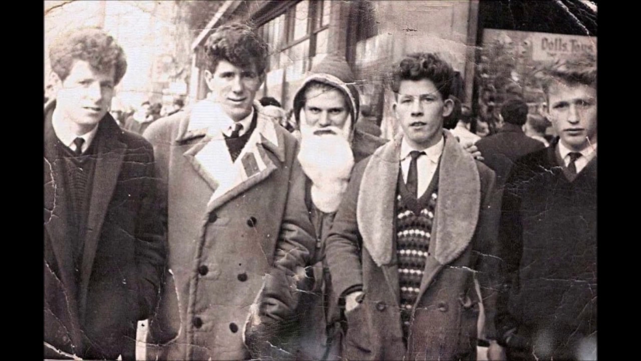 Dublin Santa's Down The Years.Arthur Fields photos.