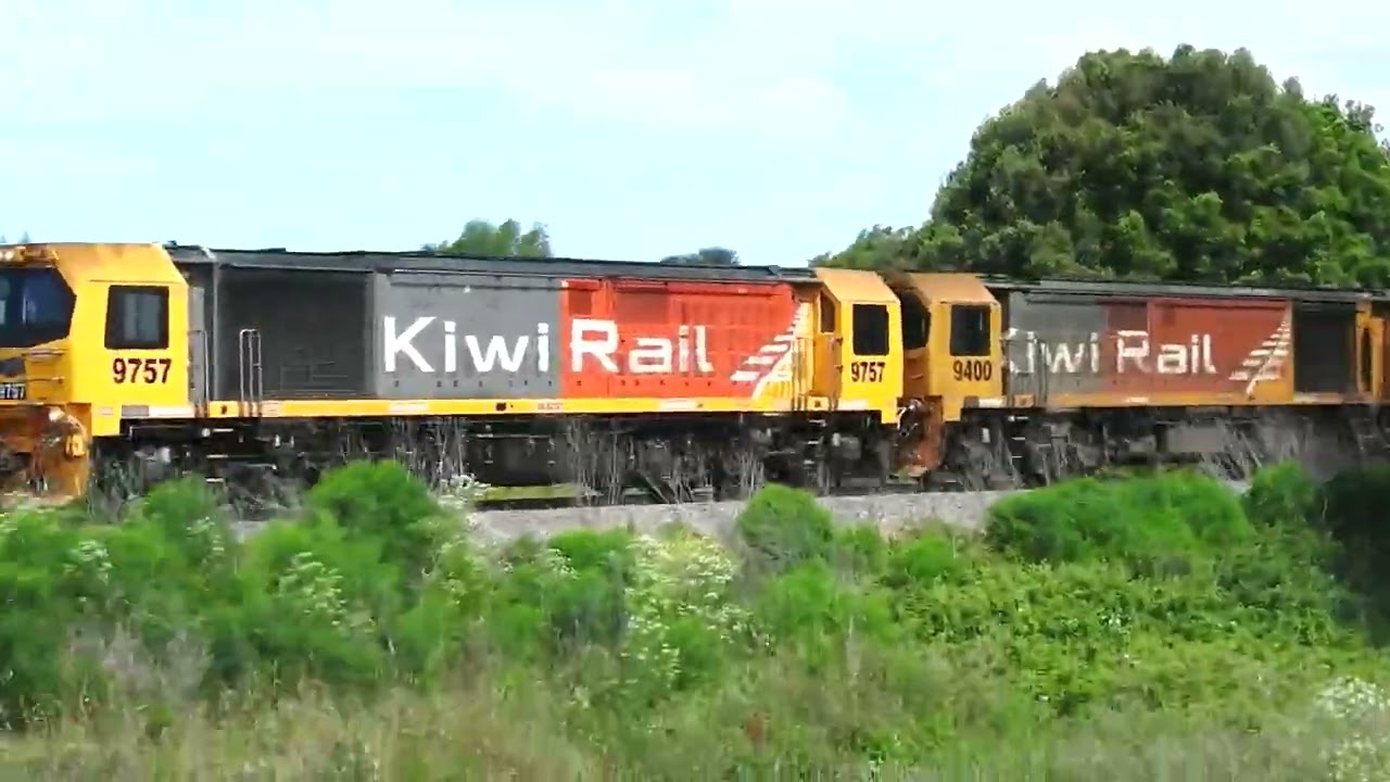 Trains around Napier New Zealand late 2024 early 2025