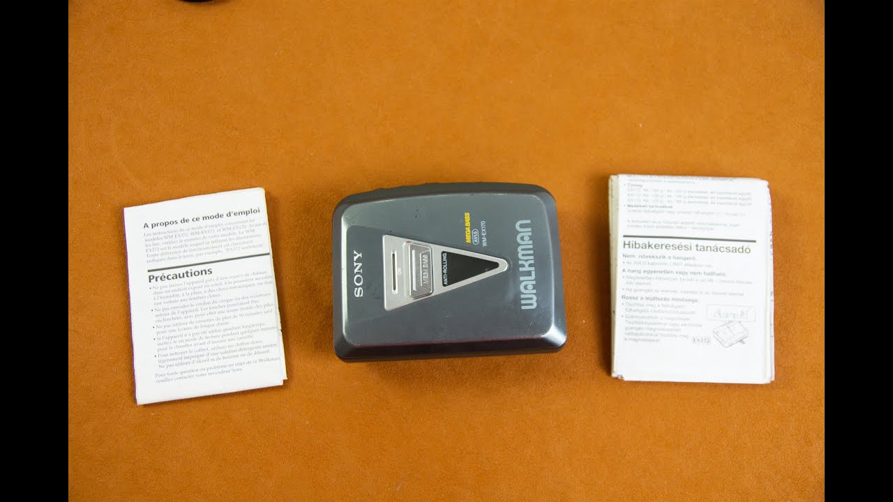 Кассетный плеер Sony Walkman WM-EX170