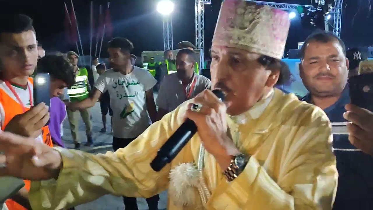 الريس أعرب اتيكي يلهب الجمهور بمهرجان الذرة بجماعة المهارة والجمهور يتفاعل مع الفنان أعرب اتيكي
