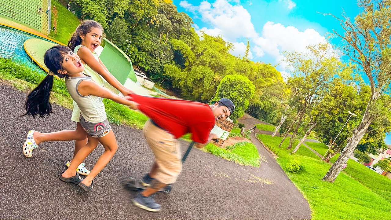 MEU PAI FICOU DOID0 E QUER DESCER UMA MEGA RAMPA COM O PATINETE PROFISSIONAL!!!