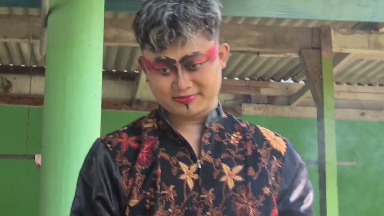 Mas Krisna Paess Dibalik layar ngepang perang Celeng SAMBOYO PUTRO 