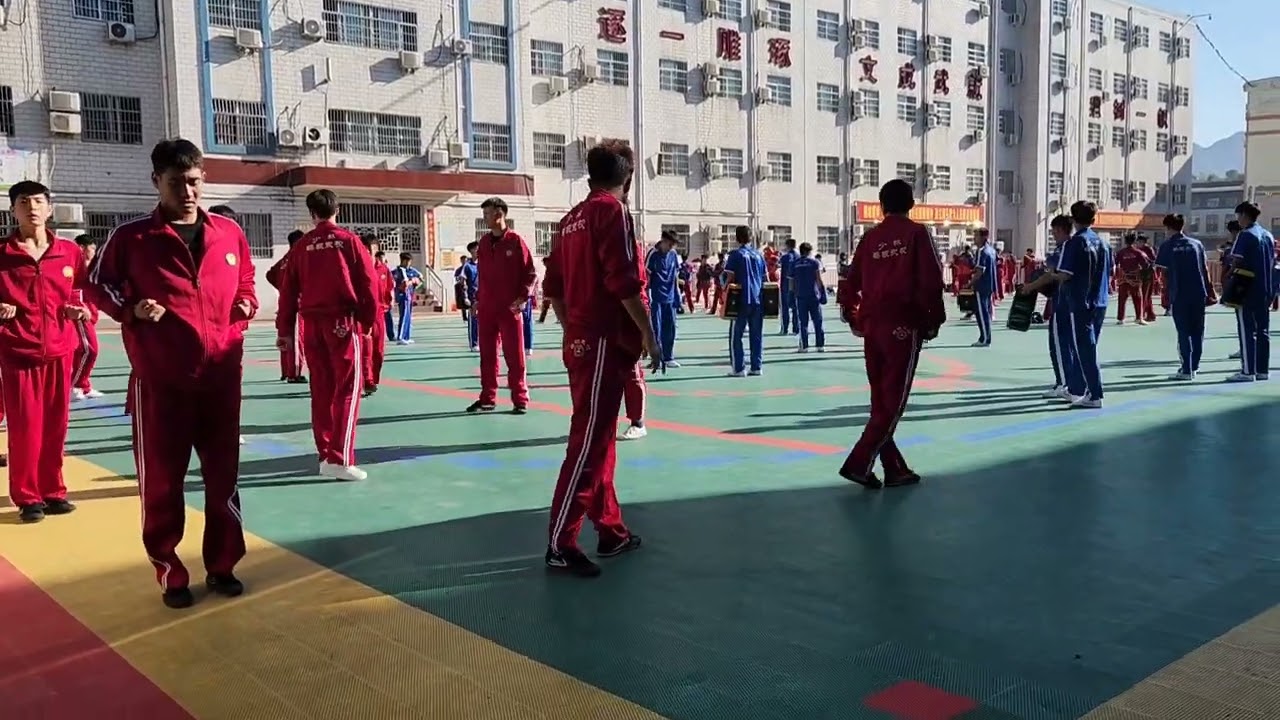 compilation of EPo Wushu school training in Dengfeng, Henan 鹅坡武校 训练合集 基本功 器械 套路