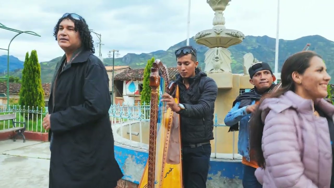 EDGAR ROJAS EN SICSIBAMBA / CHIMAYCHIS -Musica Ancashina