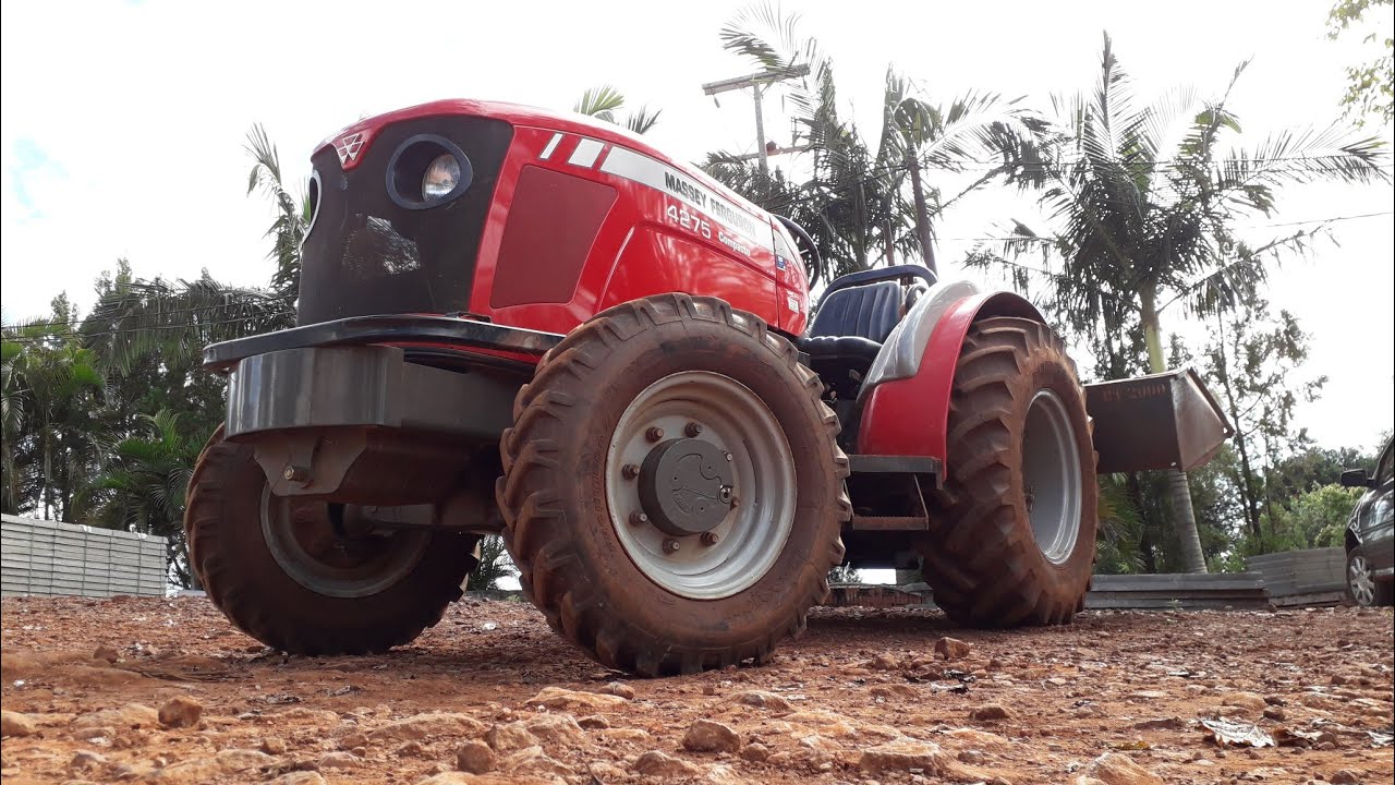 MF 4275 compacto com TDPI hidráulica em detalhes