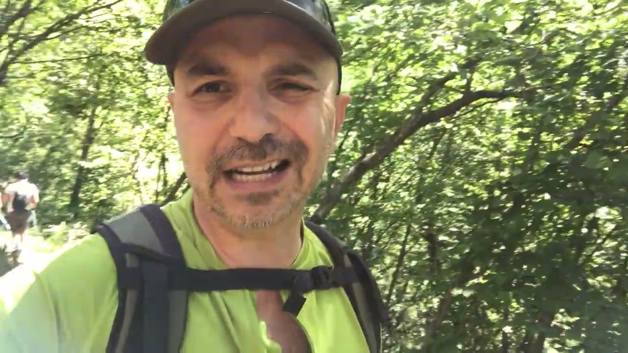 Capanna Alpinisti Monzesi  da Erve (LC) dal sentiero delle pozze.