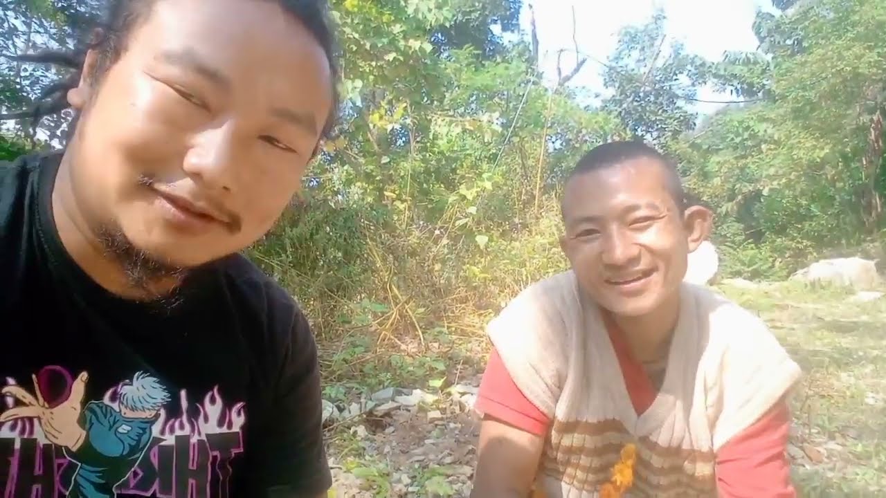 हाम्रो गाउको अरपन दादा 🙏🏻 छ है सबै लाई🤣❤️🙏🏻🤟