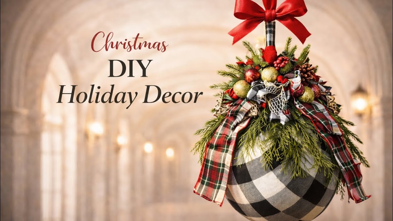 Christmas Kissing Balls & Topiary #christmasdecor #christmasgiftidea #christmasdecorations