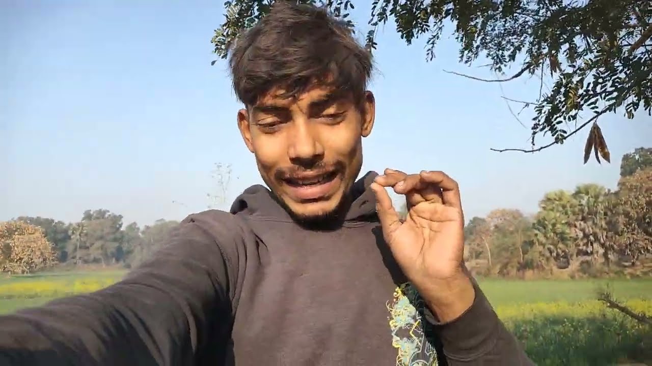 नदी किनारे तीन तीन छे कुत्ते भिड़े। Nadi kinare tin tin chhe kutte bhide