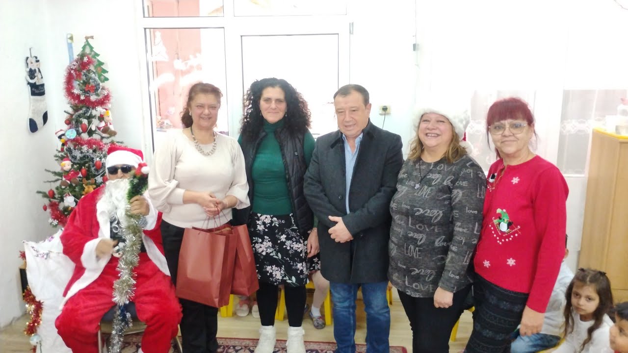 Коледно тържество Детска градина Еделвайс с. Елхово
